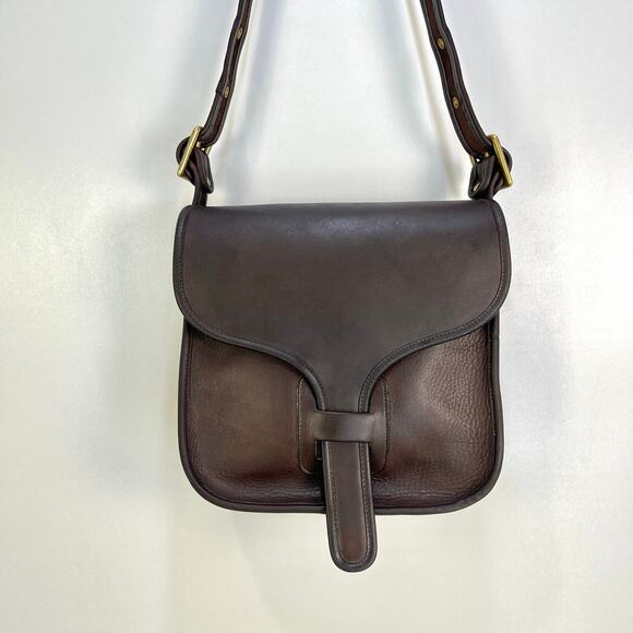 Coach Handbags - Vintage Coach Courier Pouch 8920 Leather Bag Dark Brown Mocha